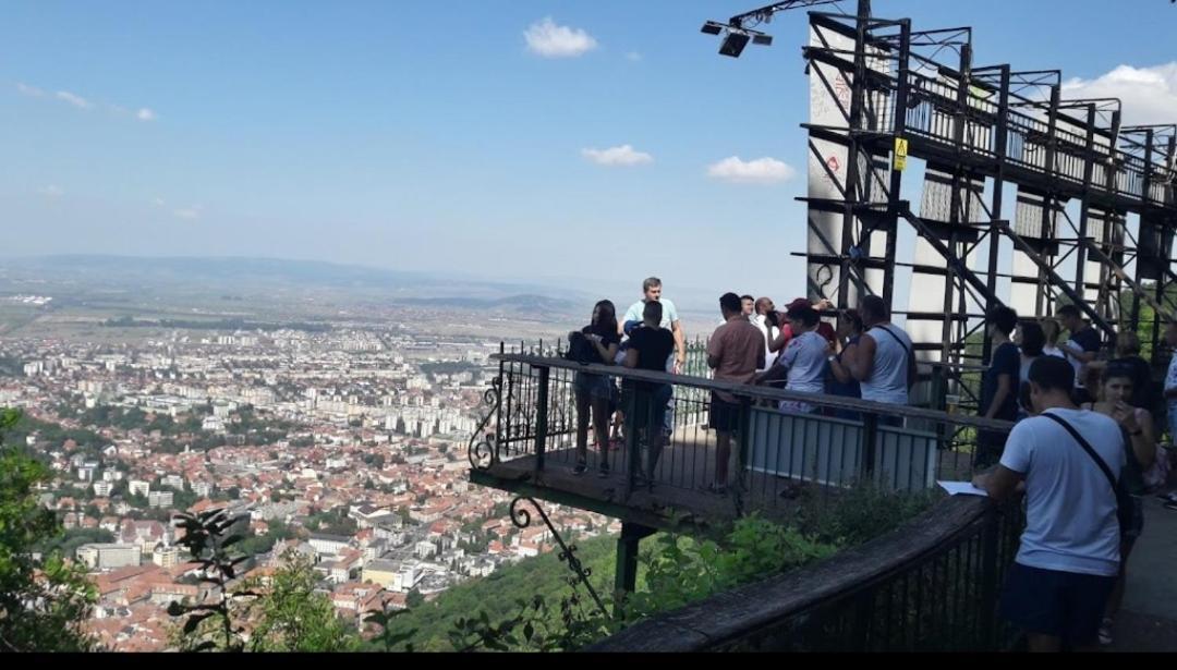 Camere In Regim Hotelier Braşov Exteriör bild